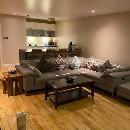 City Centre 2 Bedroom Apartment, Secure Parking. Glasgow Zewnętrze zdjęcie
